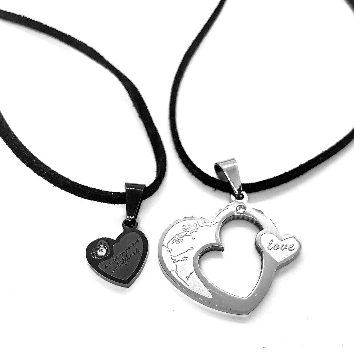 feshionn-iobi-love-within-puzzle-heart-pendant-necklace-set