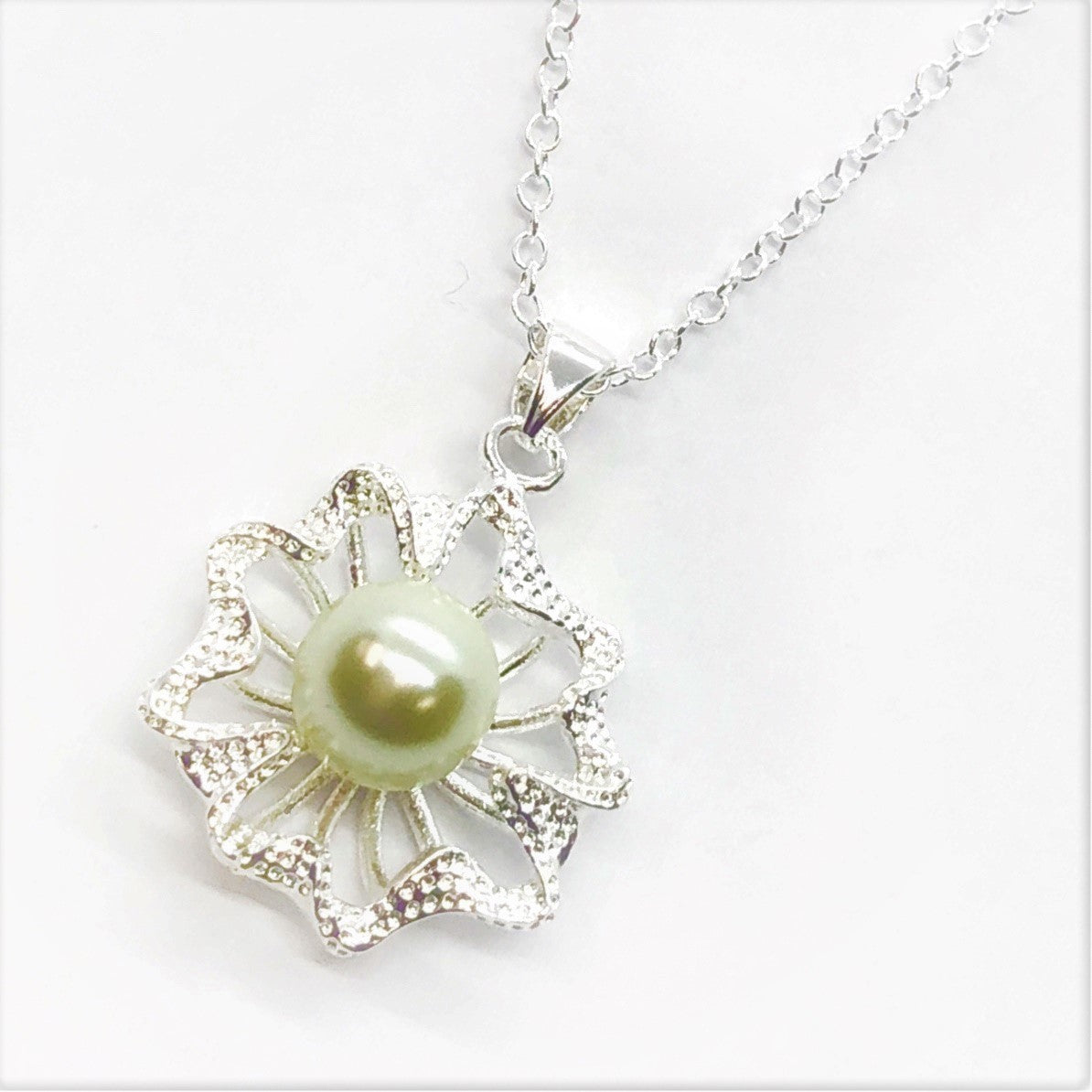 Dahlia Silver Flower & Beige Pearl Bead Necklace for Women