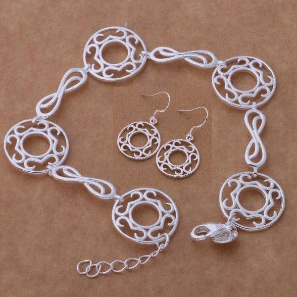 Infinite Medallion Silver Bracelet & Earrings Set