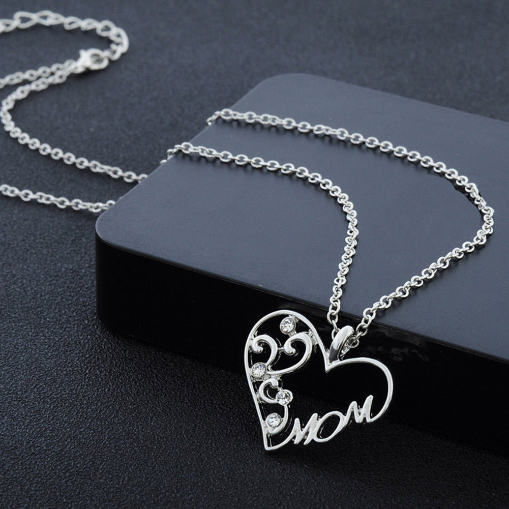 feshionn-iobi-mom-cz-heart-necklace