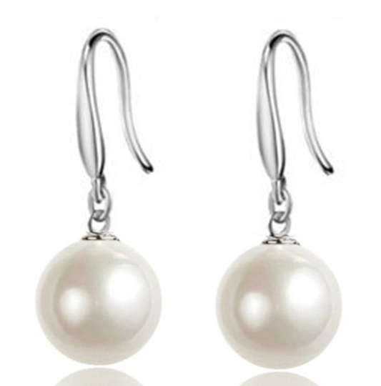 Naked IOBI Pearl Drill Earrings in Three Sizes for Woman