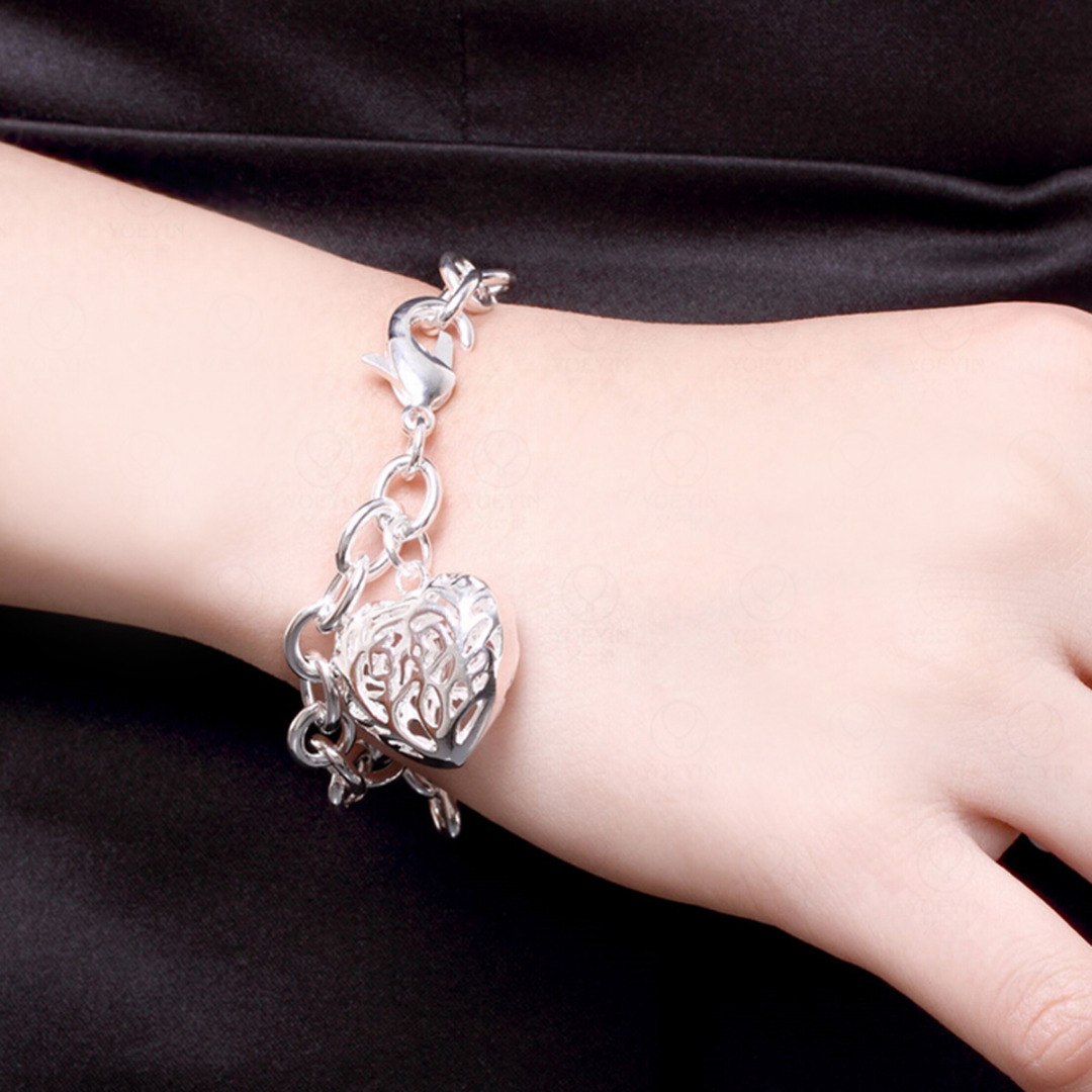 Stylish Puffed Heart Charm Rolo Link Bracelet For Woman