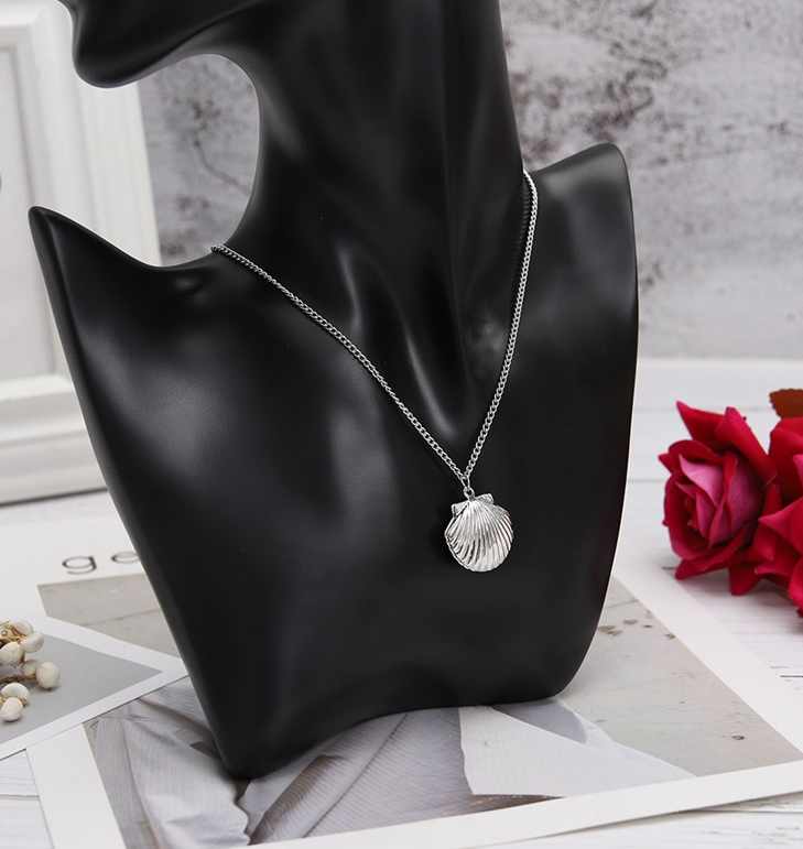 Shiny Seashell Silver Locket Necklace for Woman Keepsake Gift
