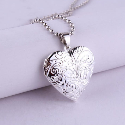 Tendrils Etched Floral Silver Heart Locket Necklace For Woman