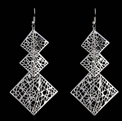 Dangling Mesh Square Earrings in Gold or Silver