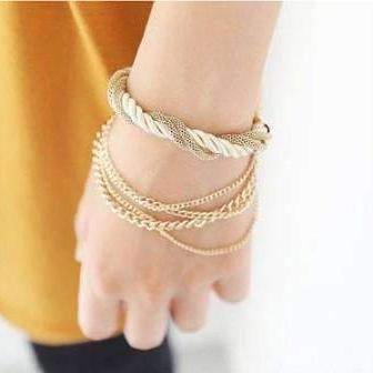 Feshionn IOBI bracelets Silky Ropes and Chains Bracelet in Ivory