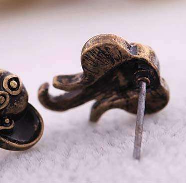 Feshionn IOBI Earrings Antique Bronze Royal Elephant Head Stud Earrings