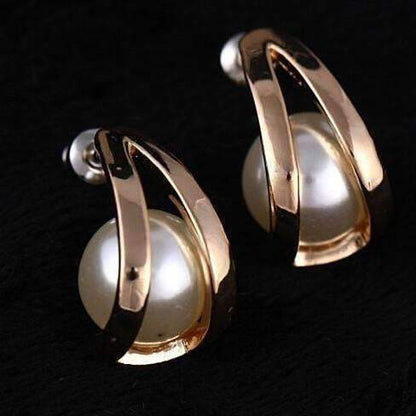 Feshionn IOBI Earrings Gold Pearl Scoop Gold Plated Stud Earrings