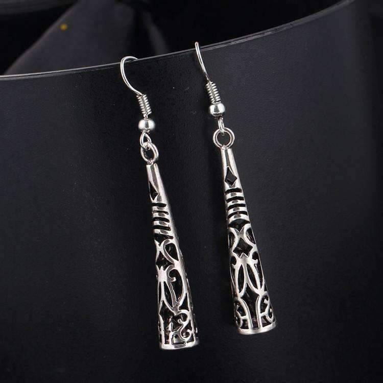Feshionn IOBI Earrings Silver Patina Cut-Out Tribal Horn Dangling Earrings