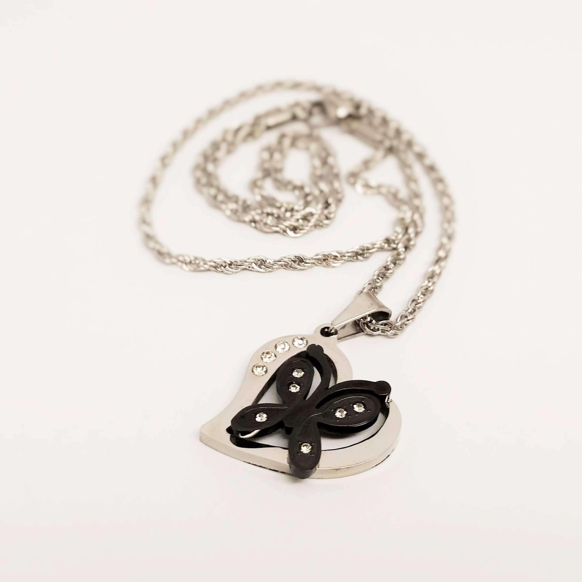 Feshionn IOBI Necklaces 3D Ebony Butterfly Heart Necklace