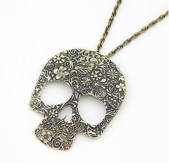 Feshionn IOBI Necklaces Blossoming Skull Floral Etched Necklace