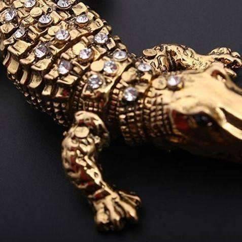 Feshionn IOBI Necklaces gold Golden Crocodile Tassel Fashion Necklace