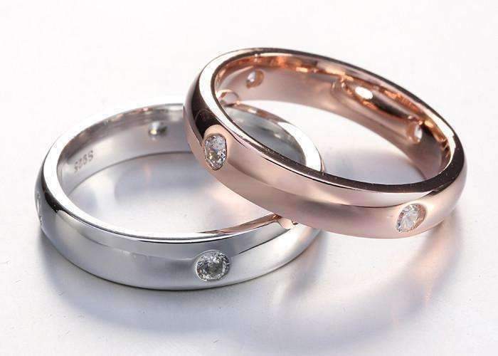Feshionn IOBI Rings 5 / Platinum Simply Elegant Four Stone Flush Mount CZ Band Ring in Platinum or Rose Gold Plating - Ring