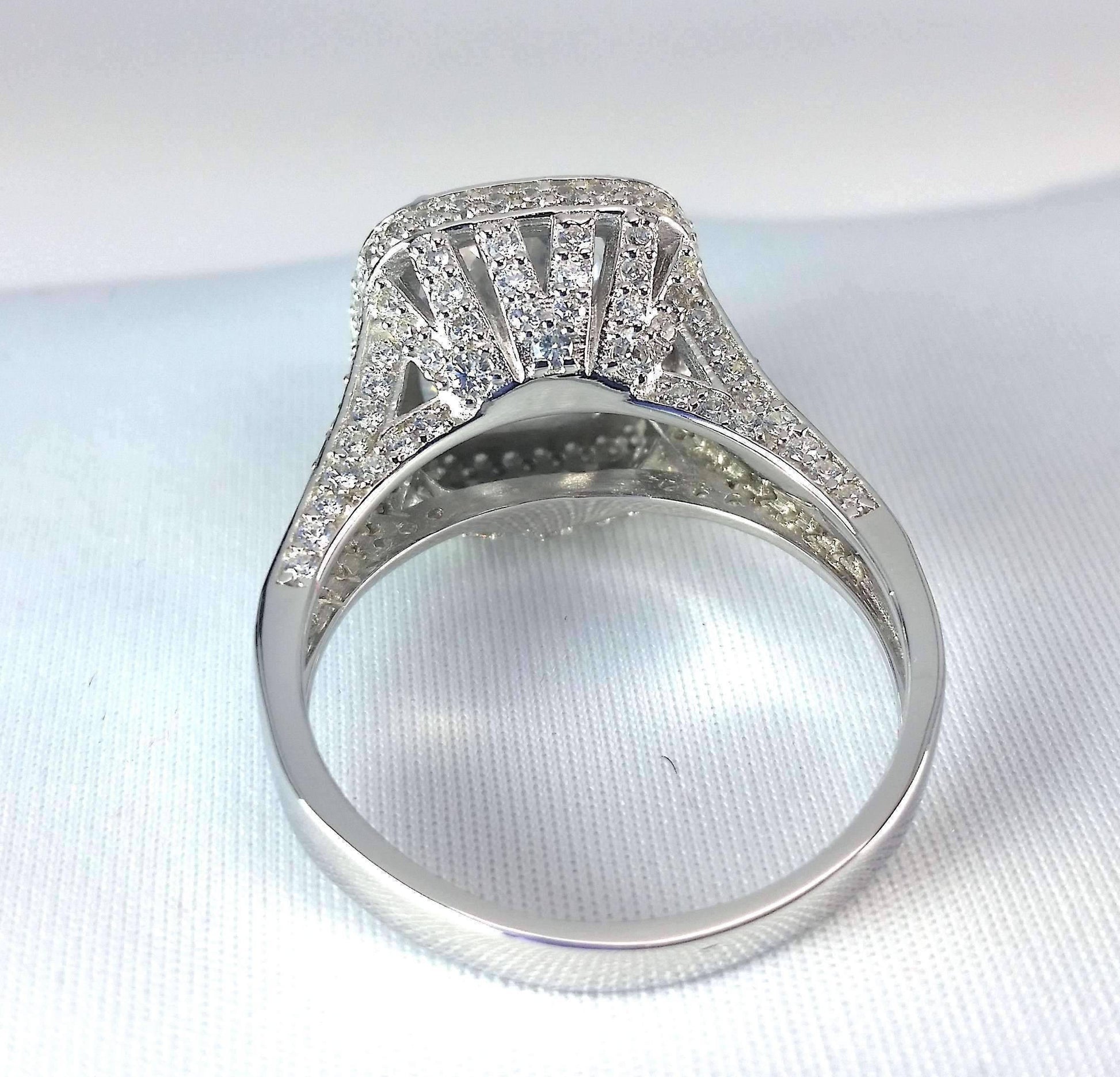 Feshionn IOBI Rings Béatrice 4CT Emerald Cut Pavé Cathedral IOBI Cultured Diamond Ring