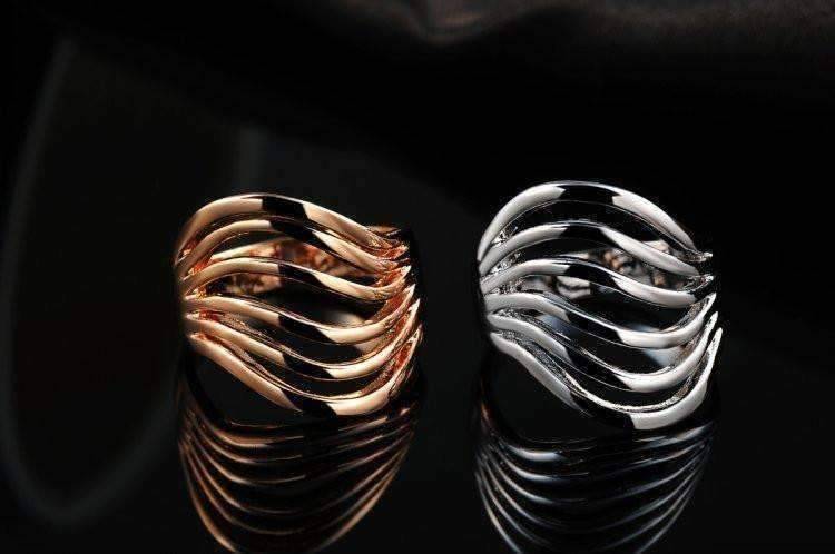 Feshionn IOBI Rings "Contour" Six Line Ring in 18k Rose Gold or White Gold