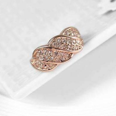 Feshionn IOBI Rings French Twist Pavé Crystal Ring in 18k Rose Gold or White Gold