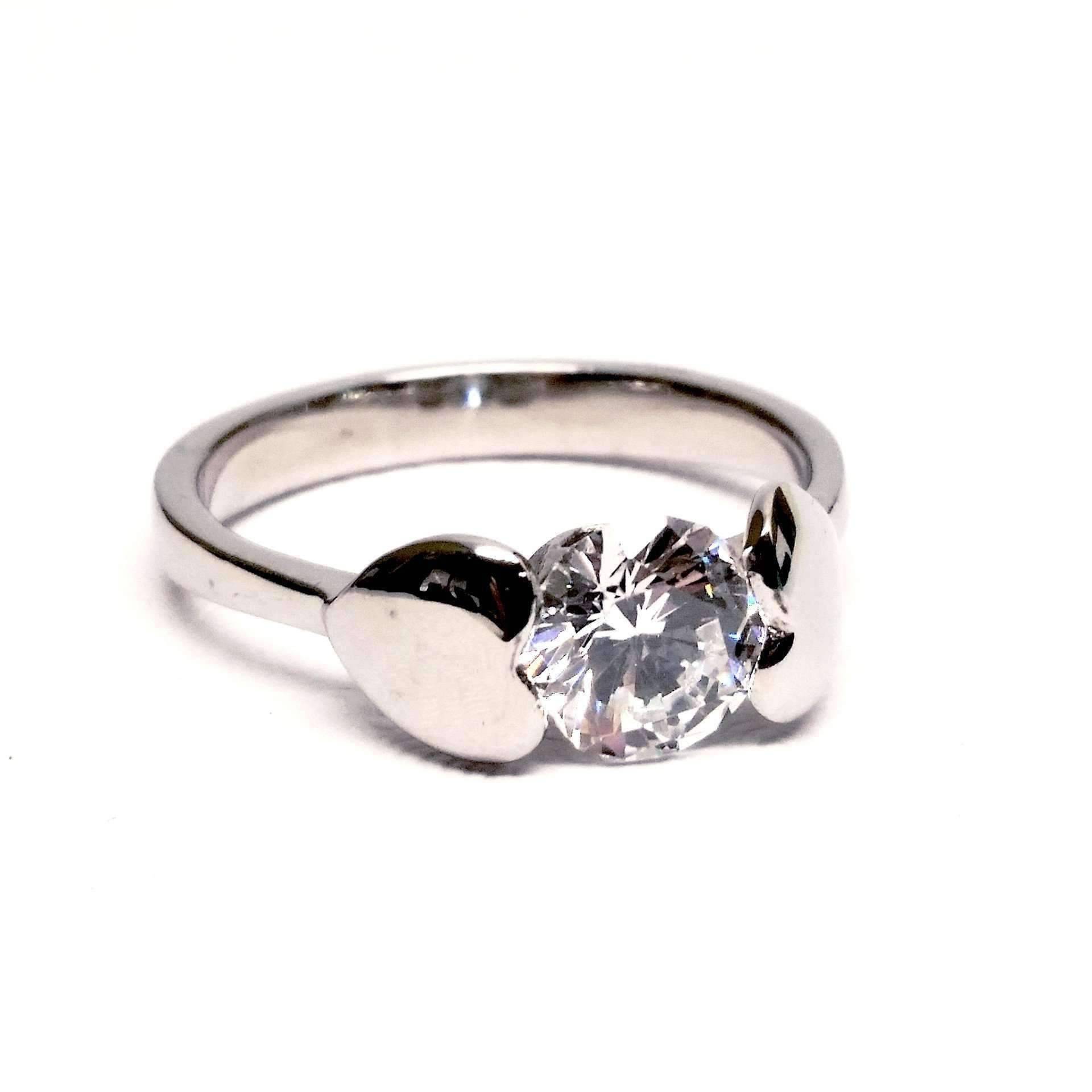Feshionn IOBI Rings Heart's Desire CZ Solitaire Ring - 316 Stainless Steel Ring