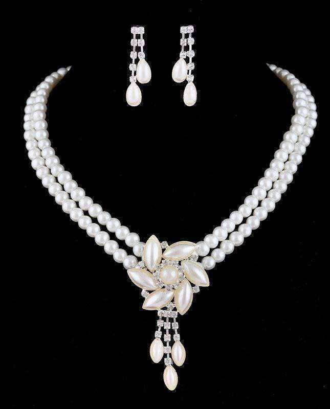 Feshionn IOBI Sets Pearl Blossom Medallion Choker Necklace and Earring Set